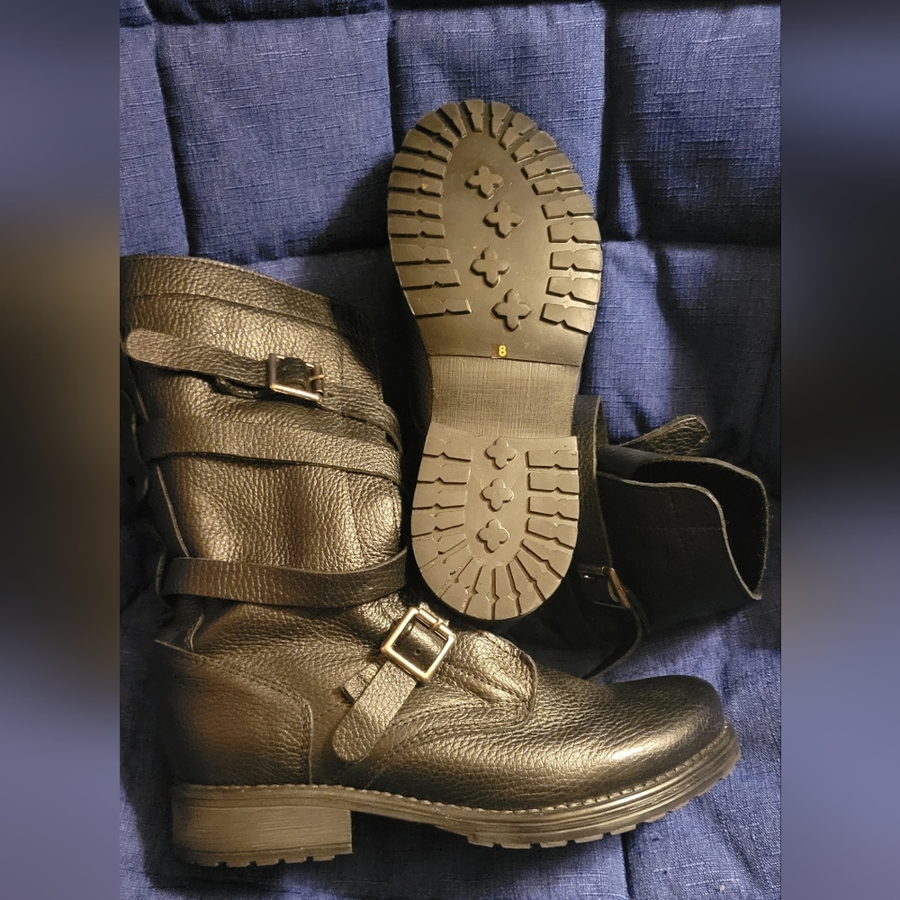 Black Leather Buckle Boots
